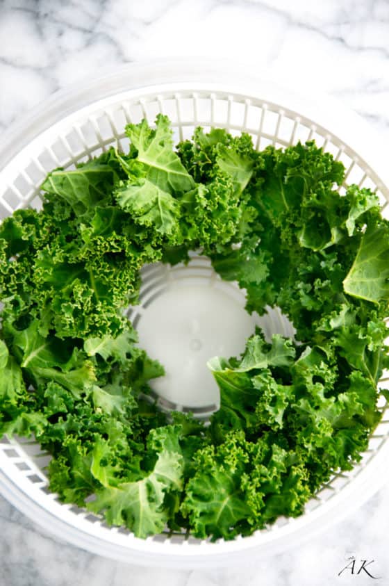 How To Make Perfectly Crispy Baked Kale Chips - Aberdeen's Kitchen