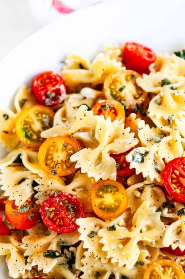 Creamy Goat Cheese Spinach Pasta Aberdeen's Kitchen