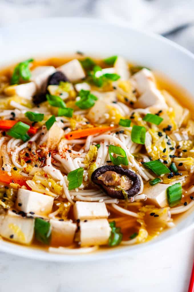 Shiitake Mushroom Udon Noodle Soup - Aberdeen's Kitchen