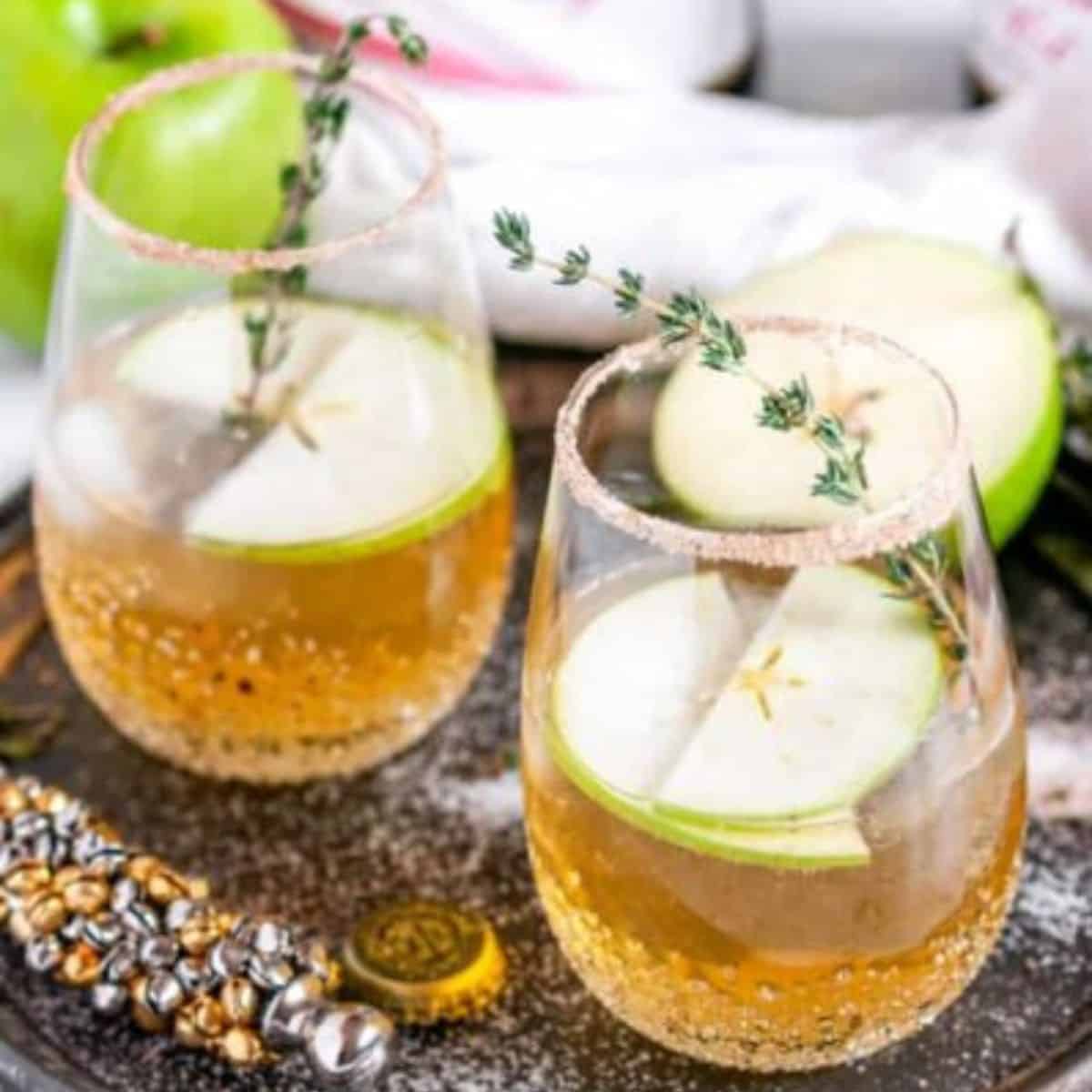 Sparkling Apple Cider Gin Cocktail - Aberdeen's Kitchen